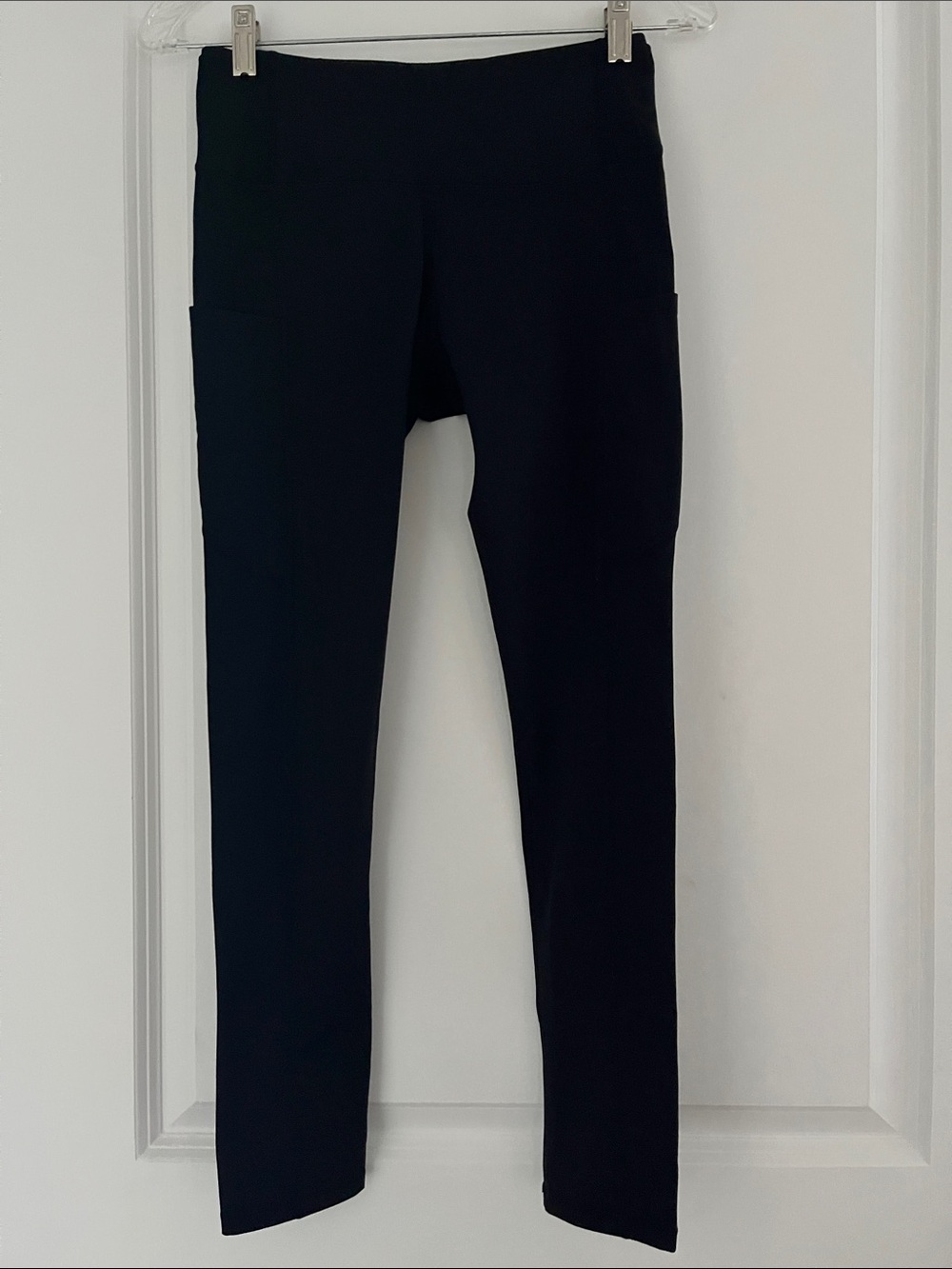 I want to feel relaxed Black High-Waist Leggings sz 6